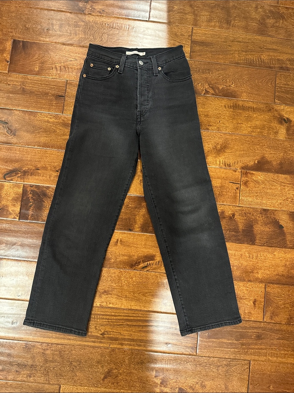 Levi’s Women’s Ribcage Straight Ankle
